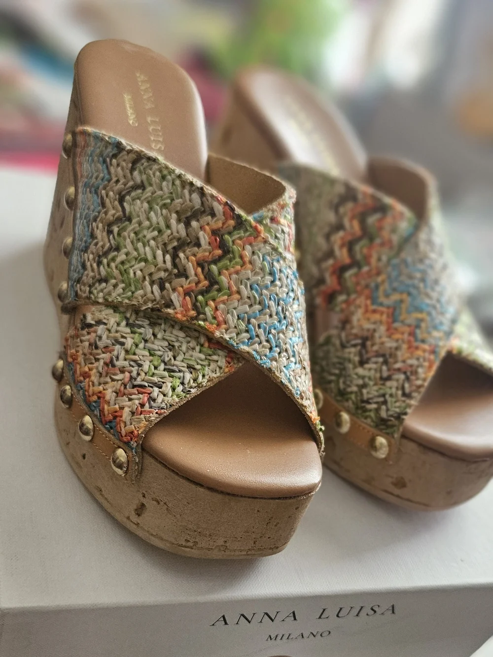 Multicolor  